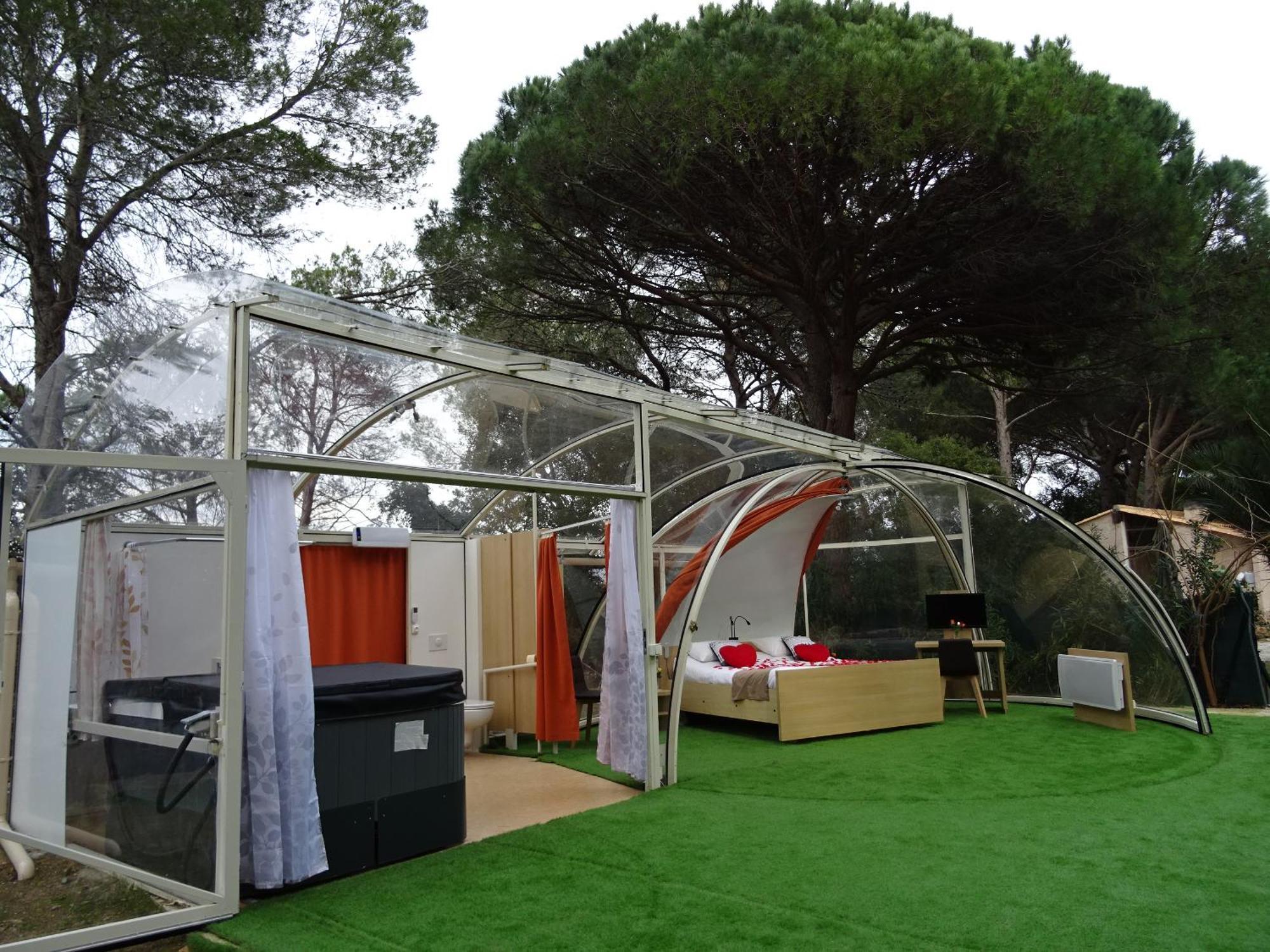Bed & Breakfast Les D'hotes Au Bois Fleuri *